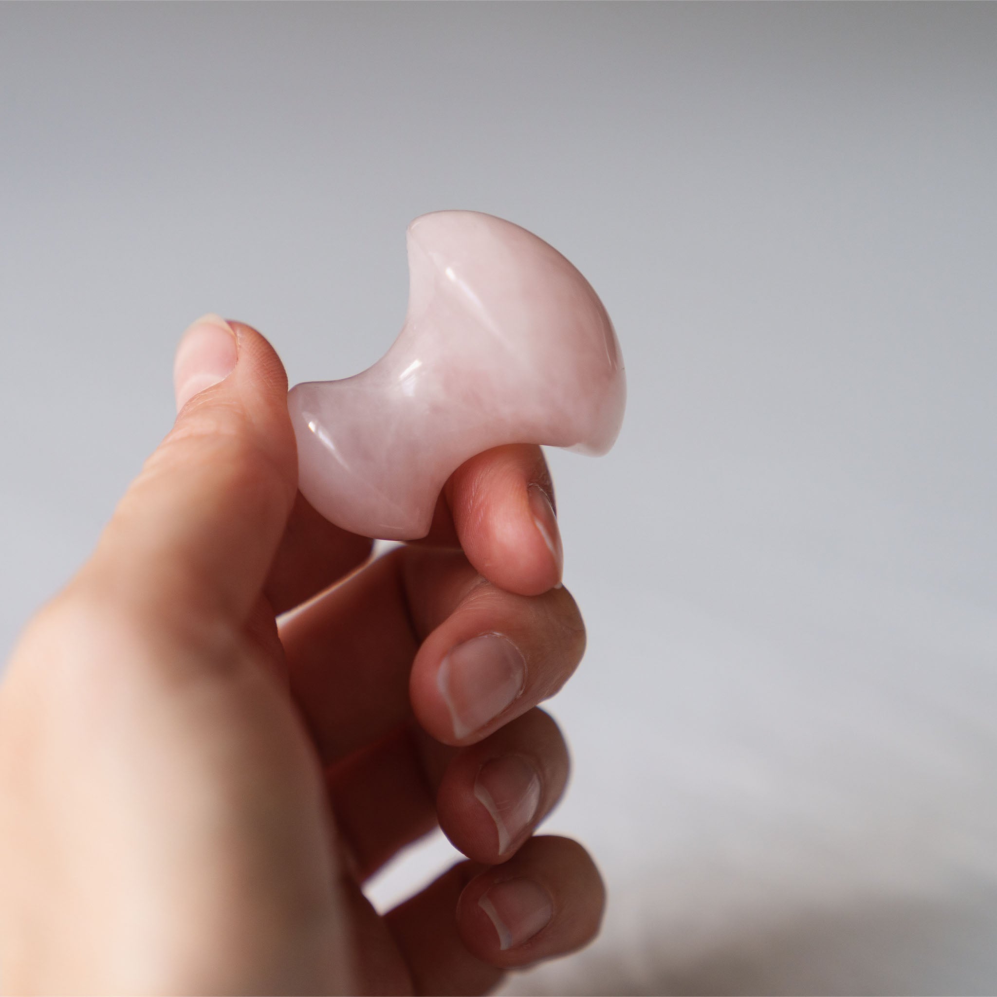 Gua Sha Massagestein in Pilzform